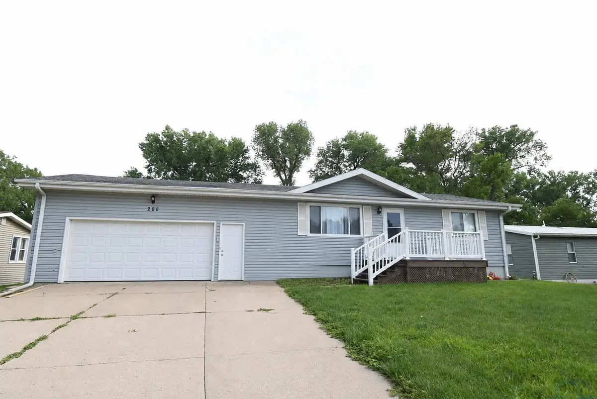 208 St James, Jackson, NE 68743 - #1