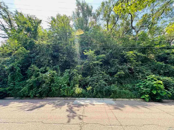 2610 Macomb Ave, Sioux City, IA 51106