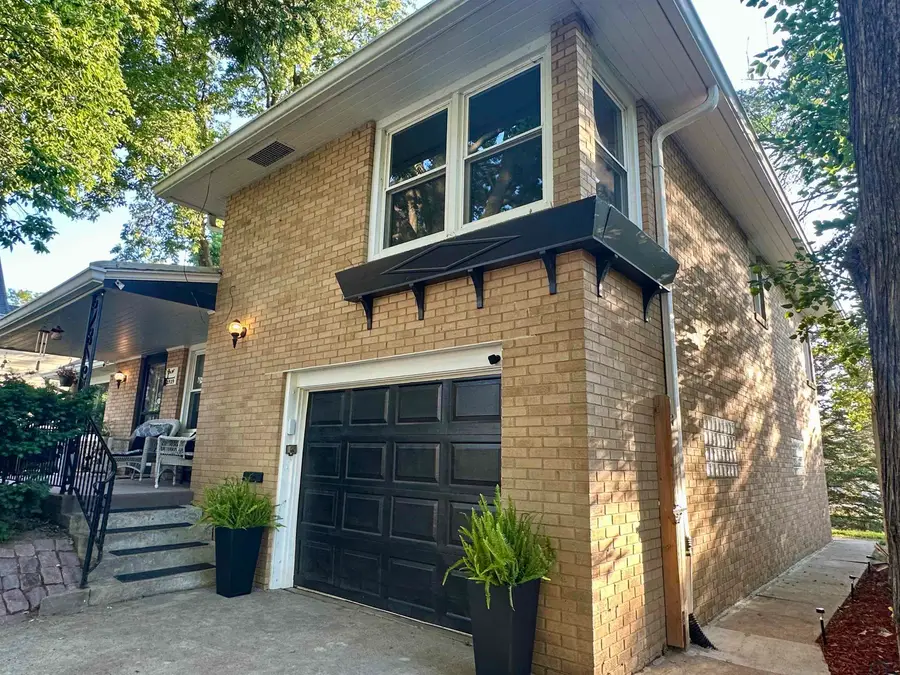 2929 Nebraska, Sioux City, IA 51104 - #2