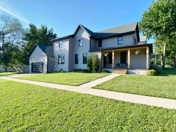 900 1st Ave SE, LeMars, IA 51031