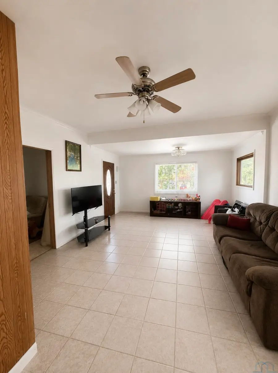 1905 Douglas St, Sioux City, IA 51104 - #3