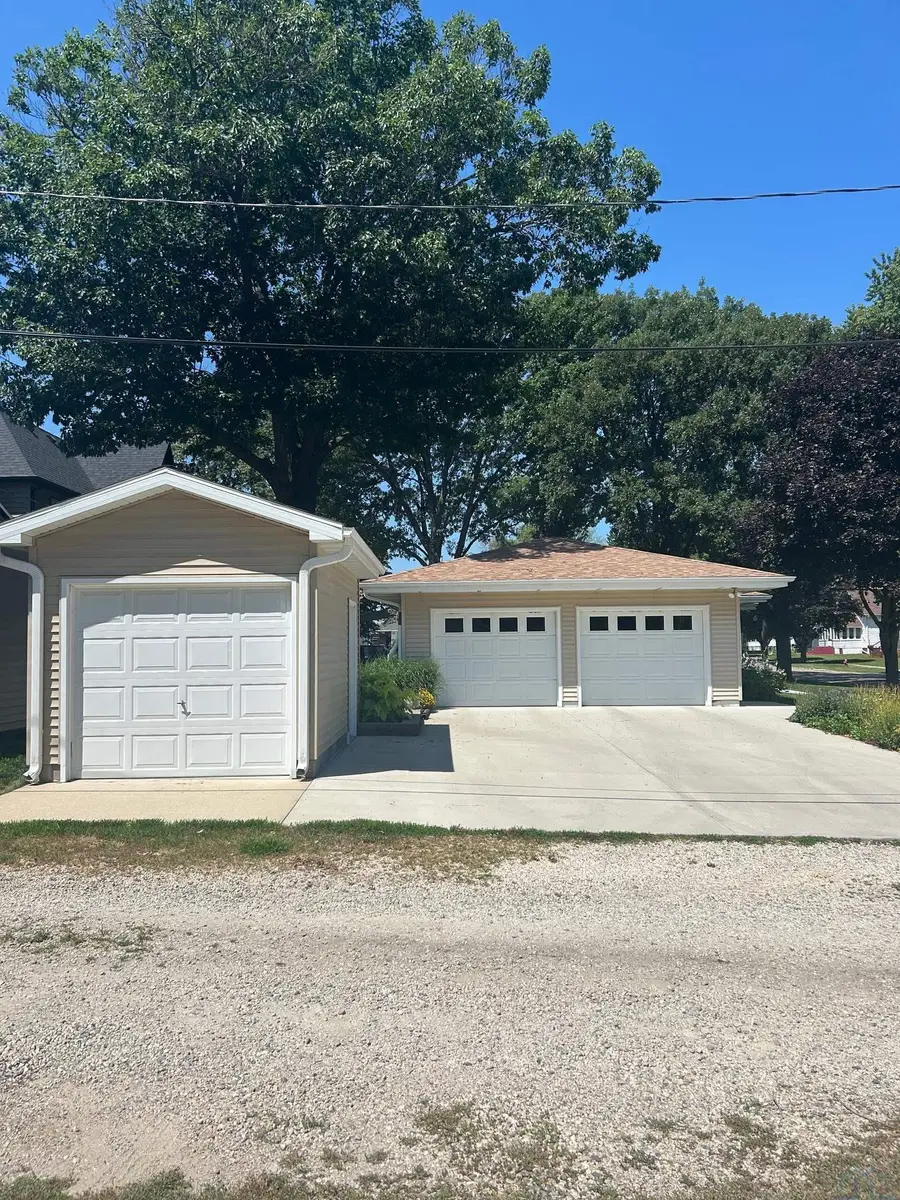 151 W Maple, Hartley, IA 51346 - #2