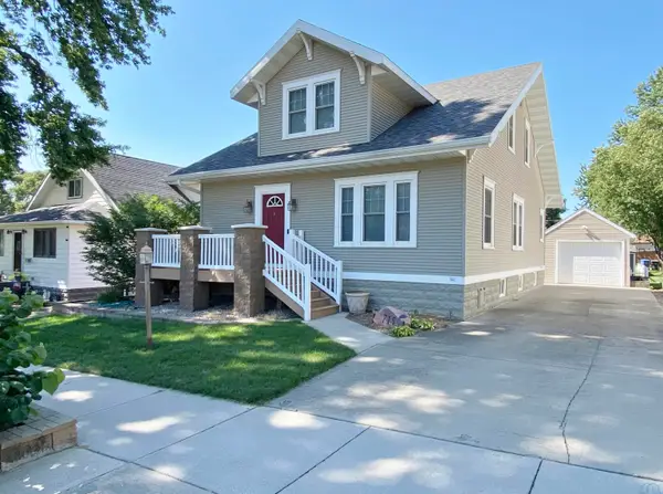 715 1st St SE, LeMars, IA 51031