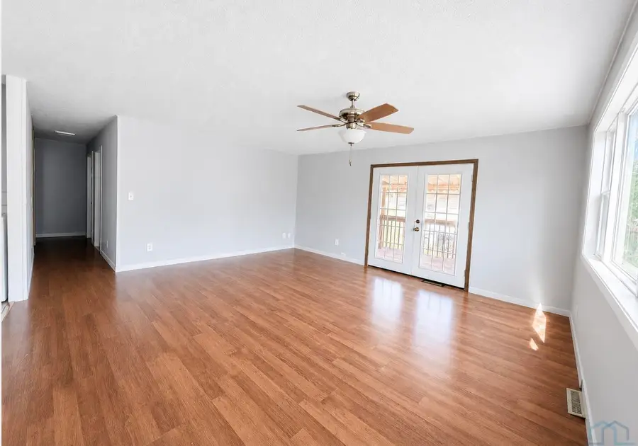 501 E 31st St., South Sioux City, IA 68776 - #3