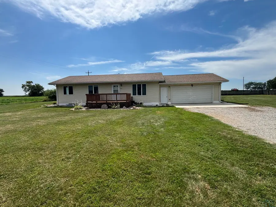 203 S Bunce Avenue, Calumet, IA 51009 - #2