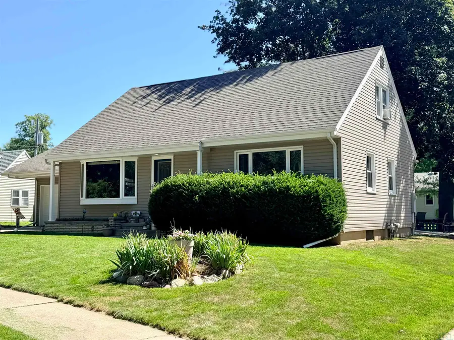 817 HIGHVIEW DR, Storm Lake, IA 50588 - #2