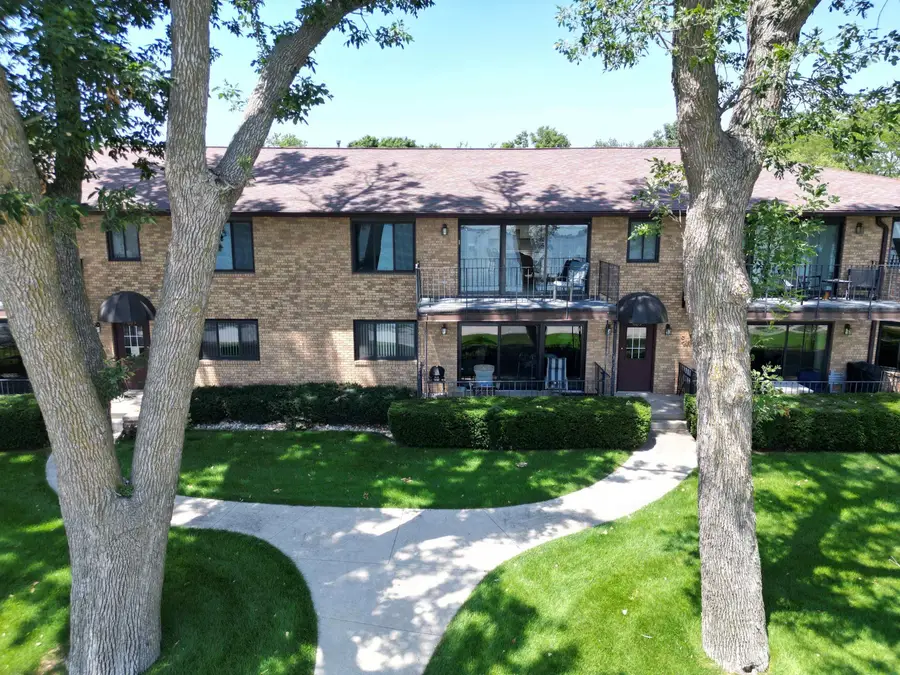 605 Chautauqua #5, Storm Lake, IA 50588 - #2
