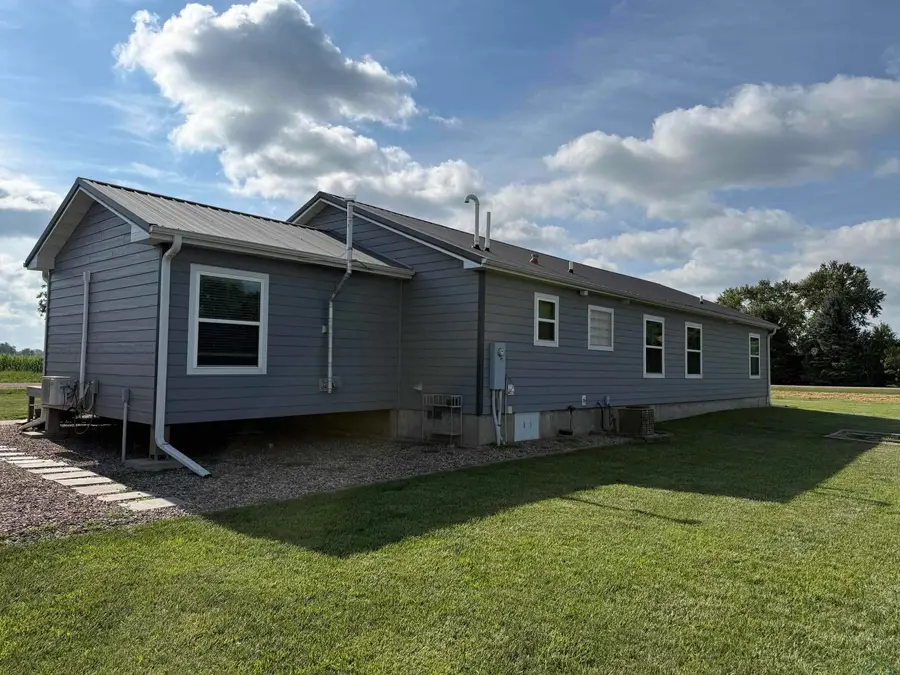32103 Saginaw, Vermillion, SD 57069 - #2