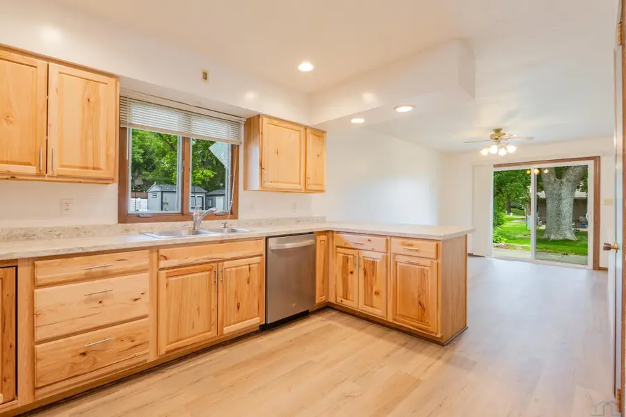 5101 Sunnybrook, Sioux City, IA 51106 - #3