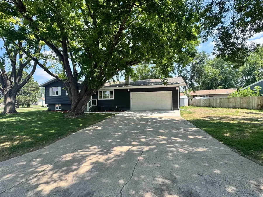 10 Evergreen Lane, McCook Lake, SD 57049 - #2