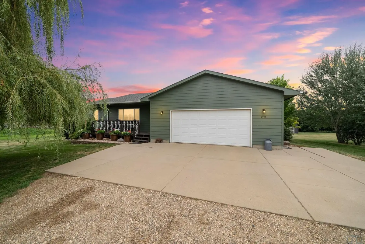 1913 DePaul Ave., Vermillion, SD 57069 - #1
