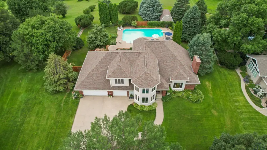 3703 Woodbine Rd, Sioux City, IA 51106 - #2