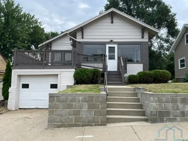 2410 S Clinton, Sioux City, IA 51106