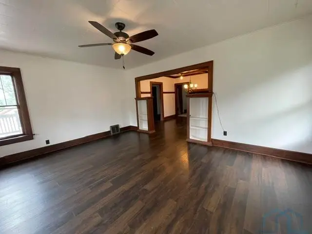 2410 S Clinton, Sioux City, IA 51106 - #2
