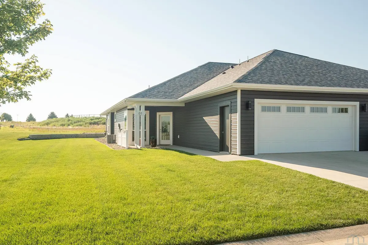 1420 Canal Dr #1, Orange City, IA 51041 - #1