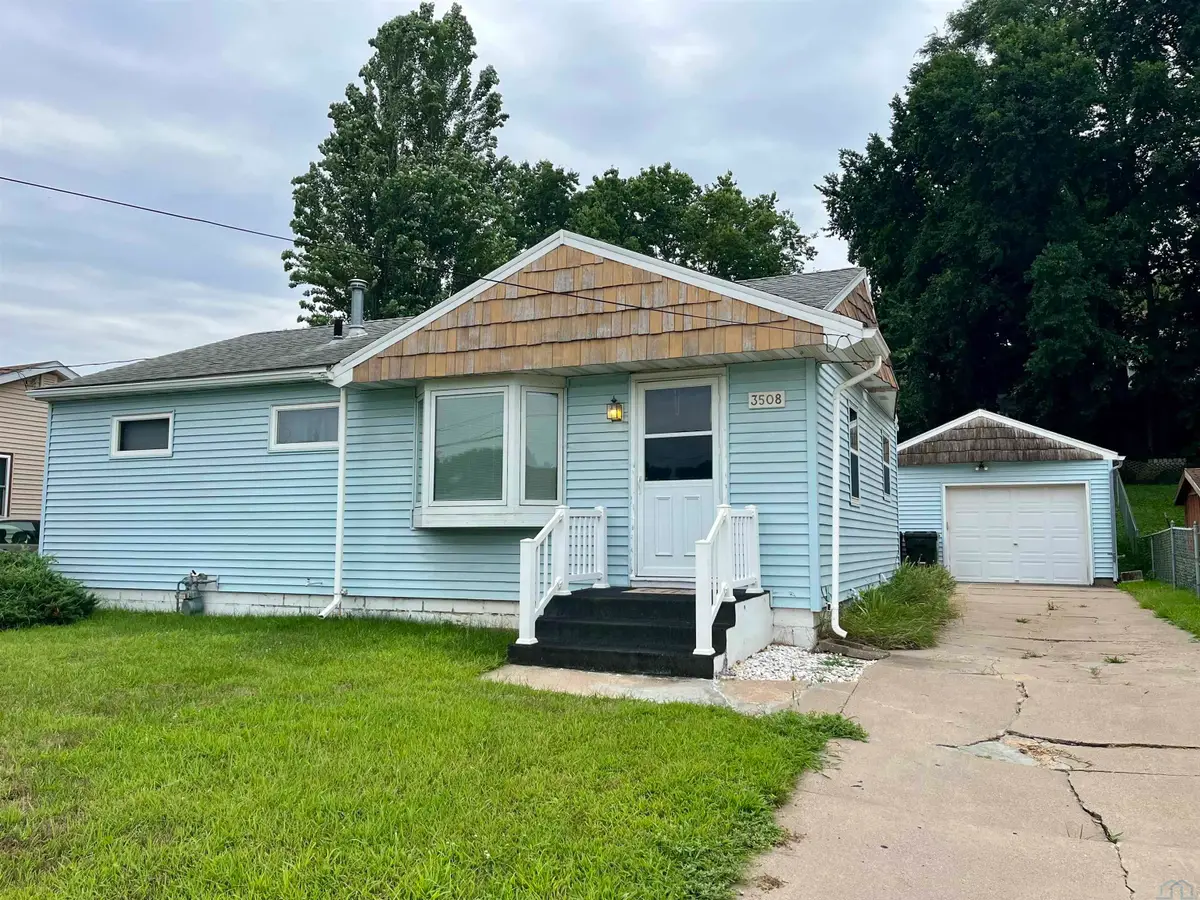 3508 Chicago Ave., Sioux City, IA 51106 - #1