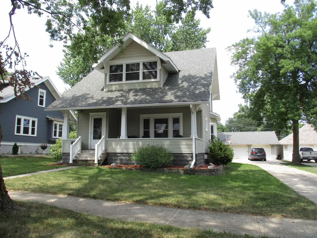 1126 W Cedar Street, Cherokee, IA 51012 - #1