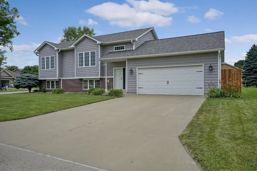 681 Meadowlark Circle, Dakota Dunes, SD 57049 - #2
