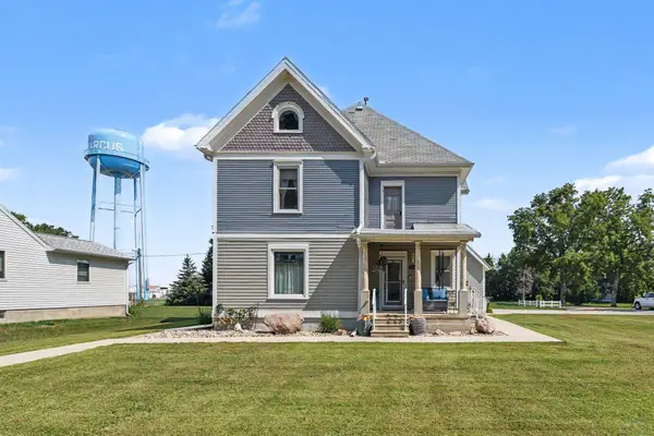 708 E Cedar St, Marcus, IA 51035