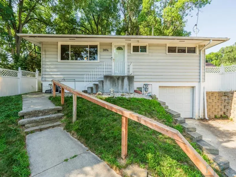 3814 ELMDALE AVE, Sioux City, IA 51103 - #1