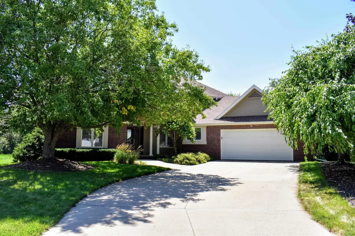 2921 S Lyons Street, Sioux City, IA 51106 - #1
