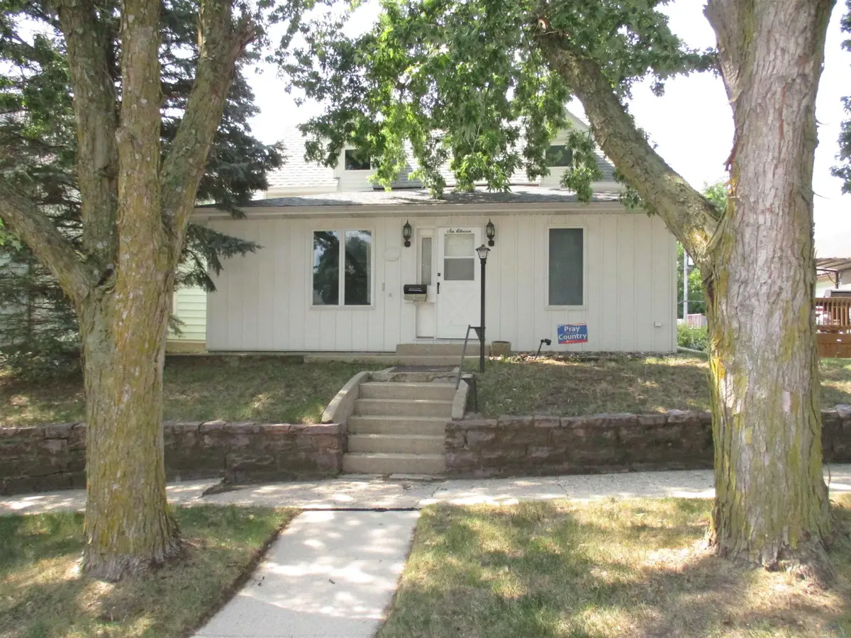611 W Cherry Street, Cherokee, IA 51012 - #1