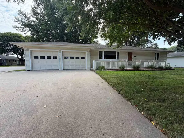1010 Colfax Street, Boyden, IA 51234