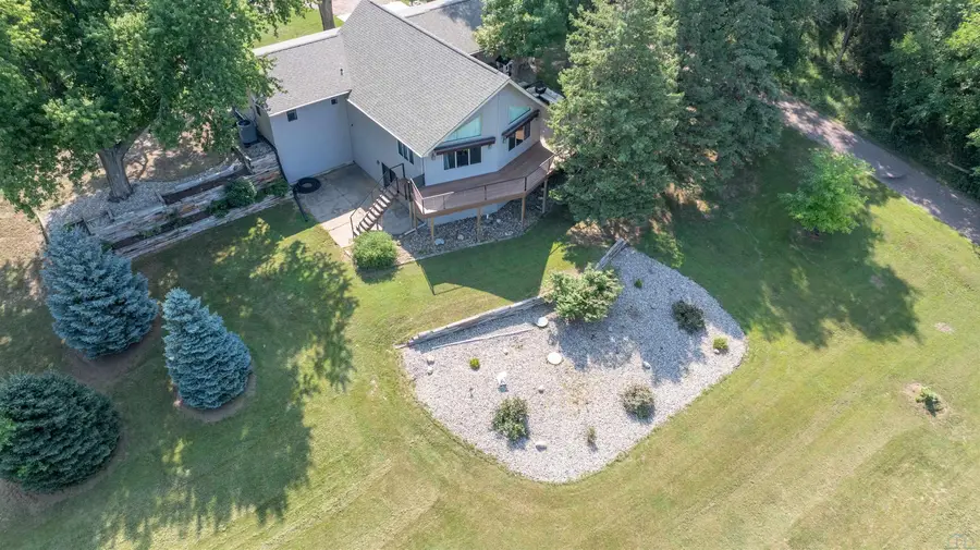 3902 Smith River Road, Sioux City, IA 51108 - #2