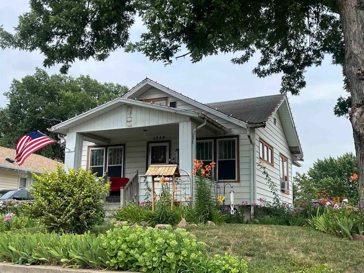 1714 S Alice St, Sioux City, IA 51106 - #1