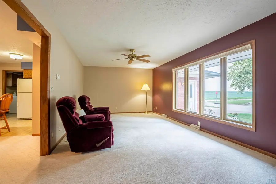 15 11th Ave SE, America, IA 51031 - #3