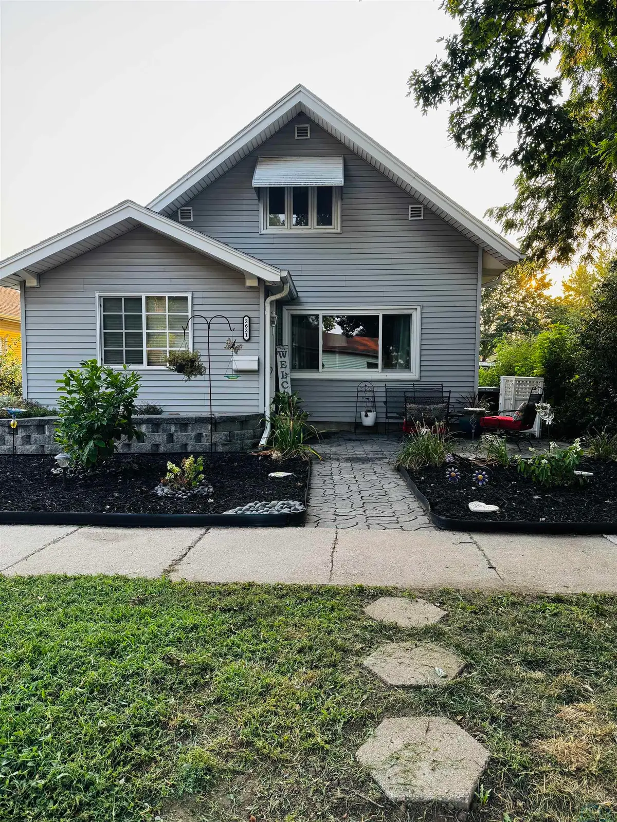 2621 S Cedar St, Sioux City, IA 51106 - #1