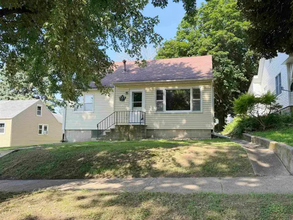 333 S 9TH ST, Cherokee, IA 51012