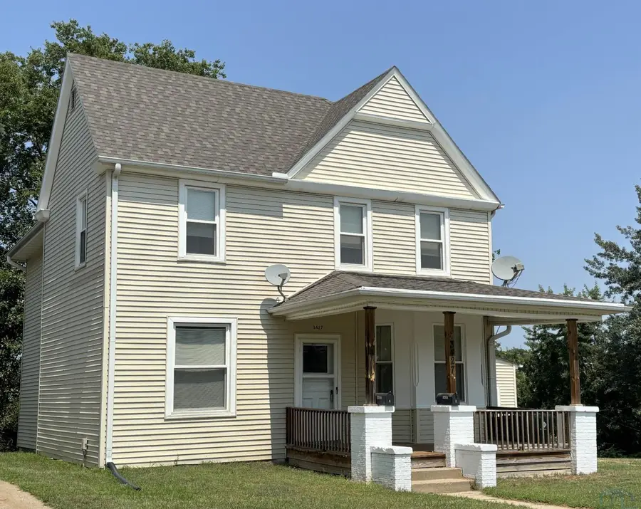 3427 Garretson Ave, Sioux City, IA 51106 - #2
