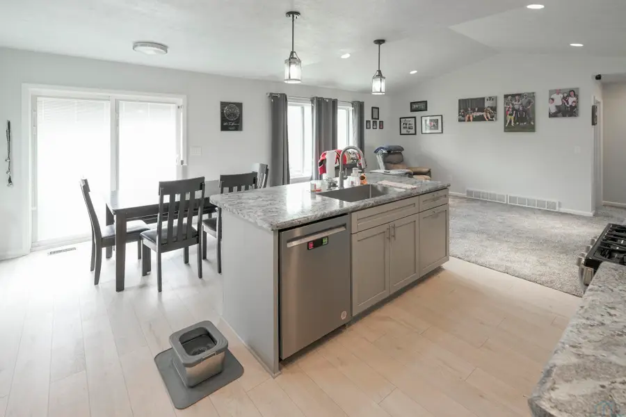 4724 S Lakeport St., Sioux City, IA 51106 - #3