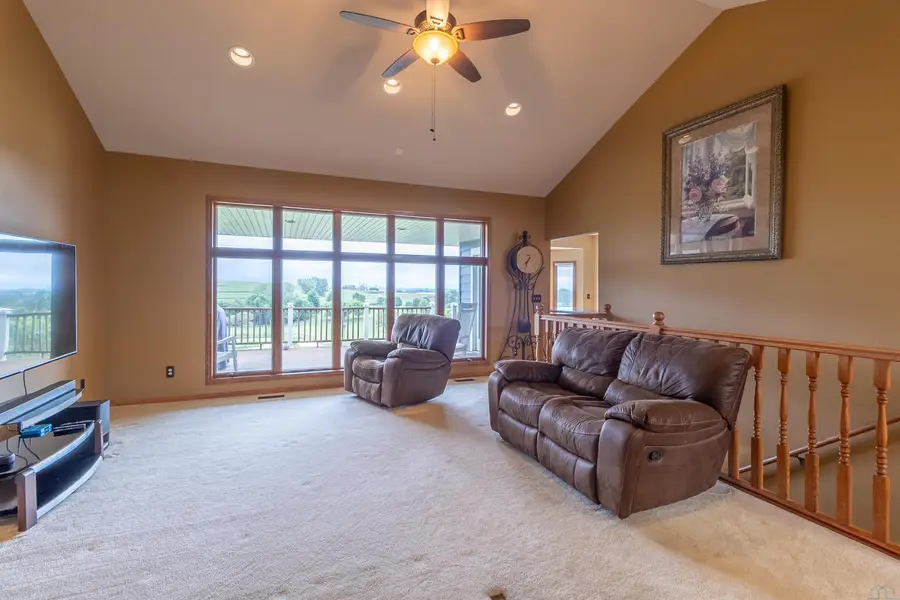 872 SPRINGBROOK DR, Hinton, IA 51024 - #3