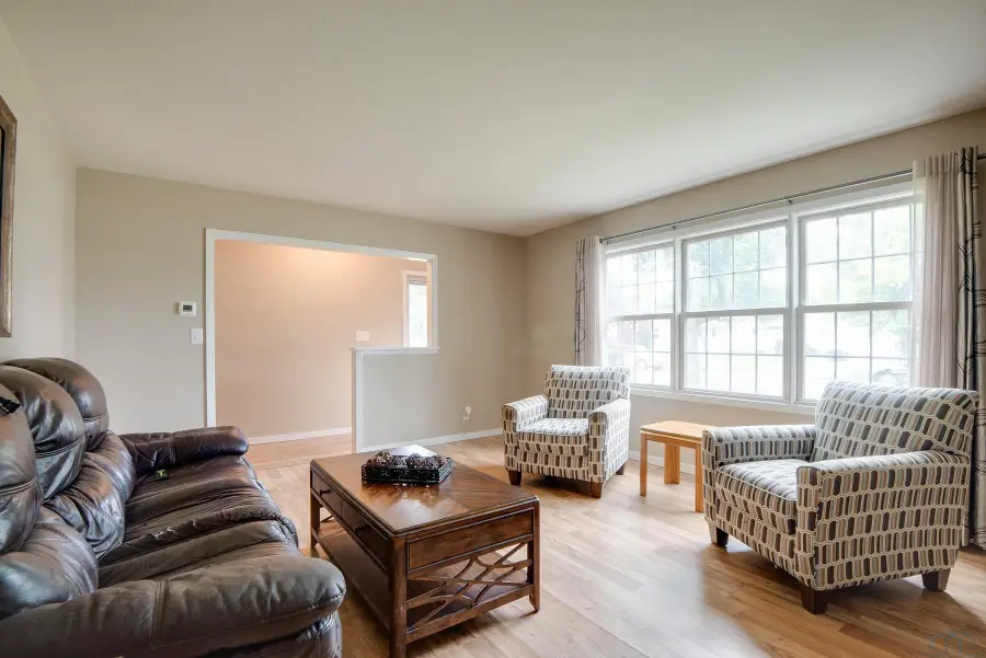 513 DELAWARE AVE NW, Orange City, IA 51041 - #3