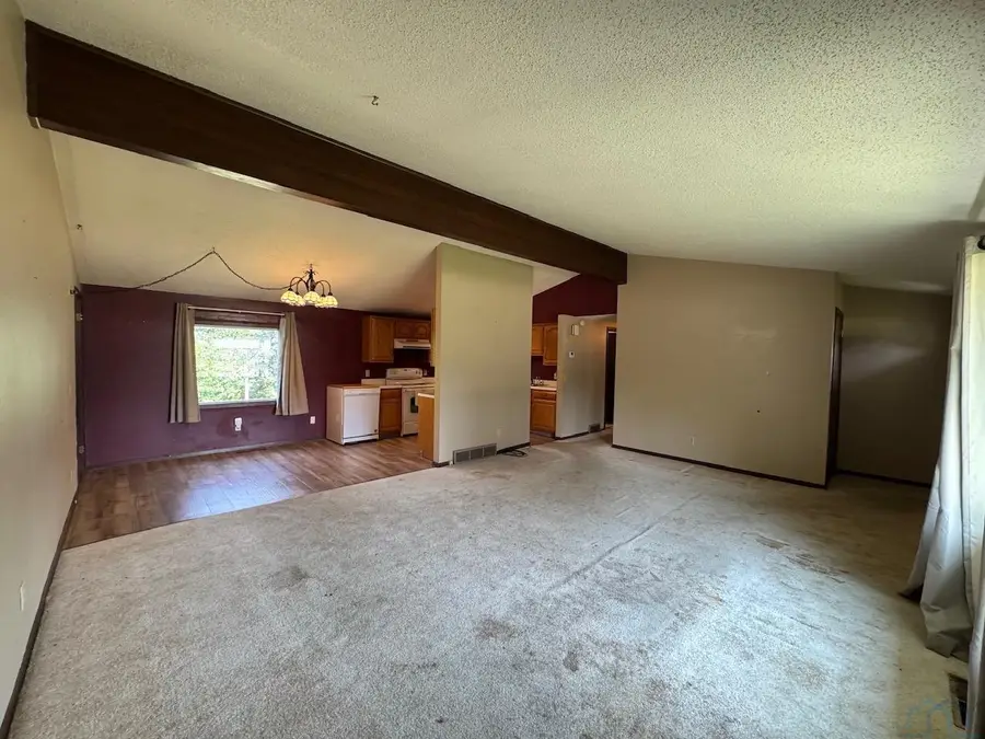 408 Elm St, Albert City, IA 50510 - #3