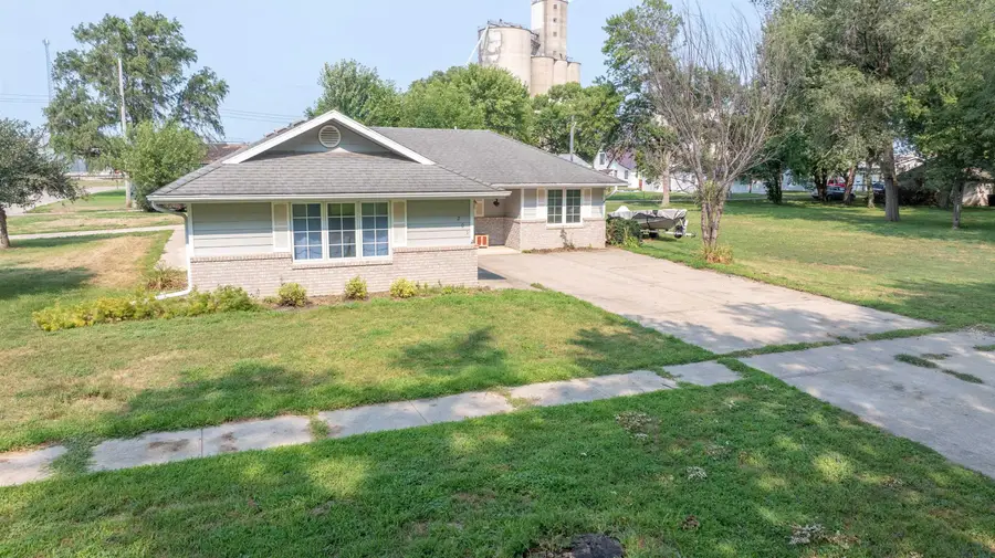 201 Barnard Street, Sloan, IA 51055 - #3