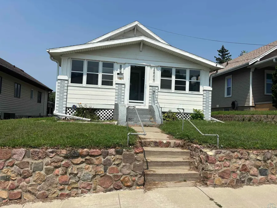 2809 Leech, Sioux City, IA 51106 - #2