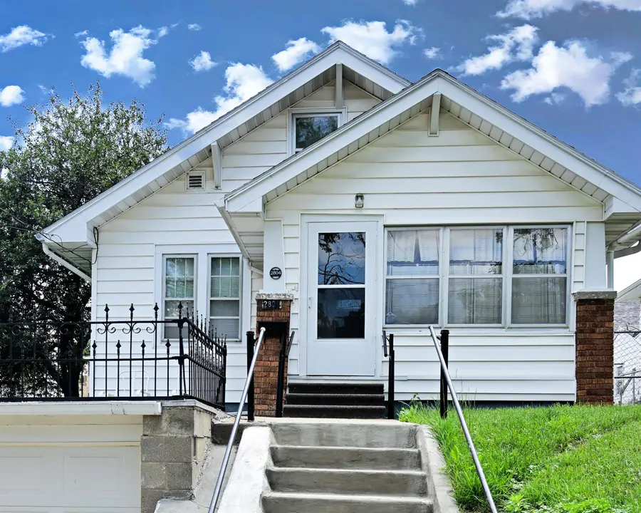 2804 Dodge, Sioux City, IA 51106 - #2