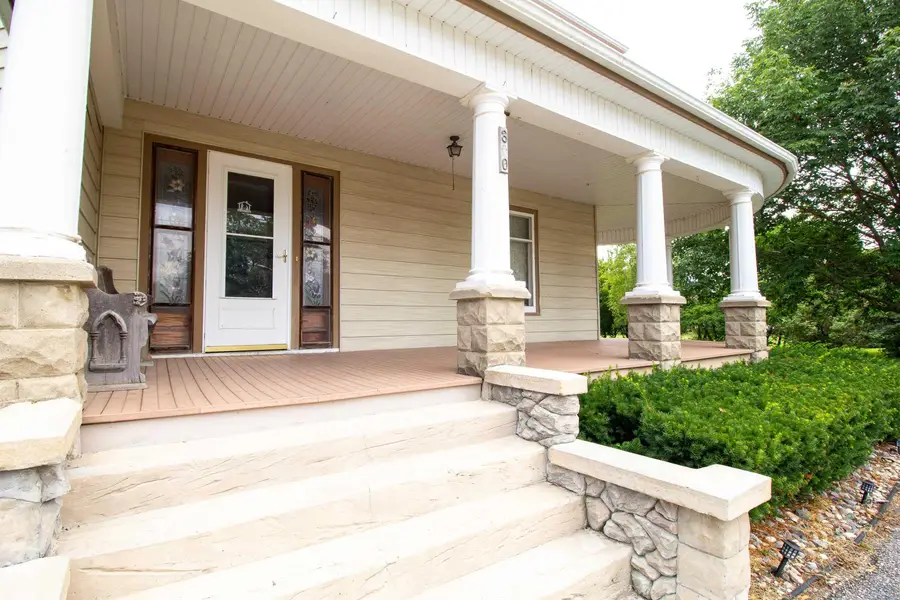 300 NE 6th St, Pocahontas, IA 50574 - #2