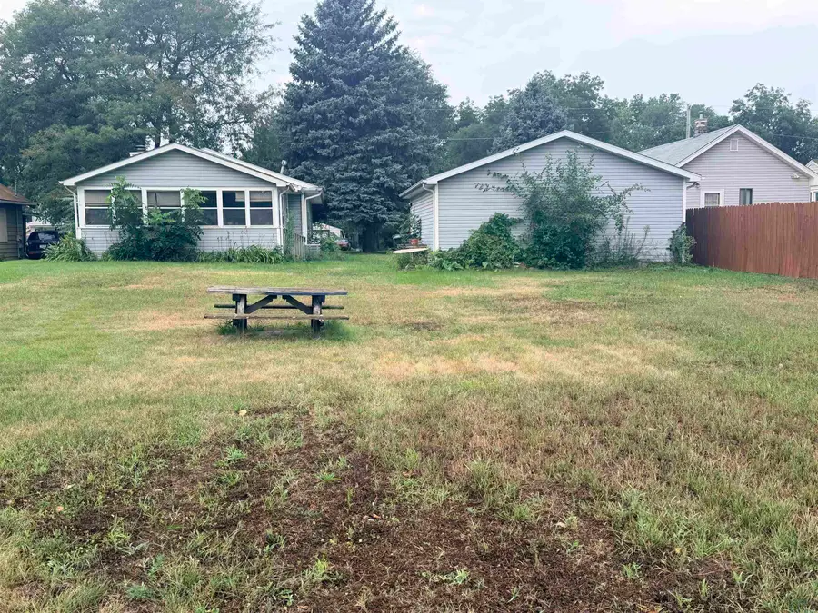 2116 Myrtle St, Sioux City, IA 51103 - #3