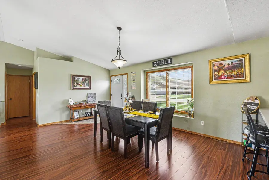1583 Brandon Dr, Vermillion, SD 57069 - #3