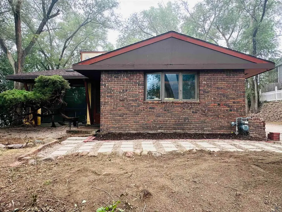 716 Alice St, Sioux City, IA 51105 - #2