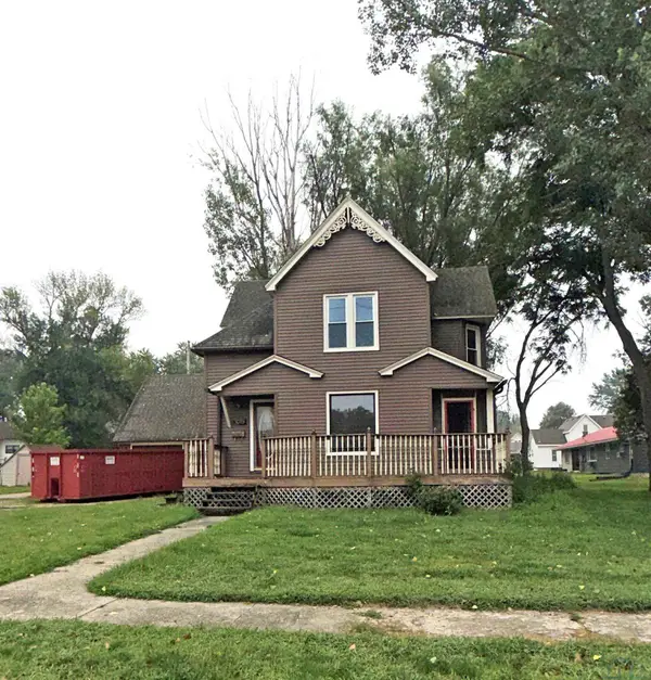 1019 7th Avenue, Sheldon, IA 51201