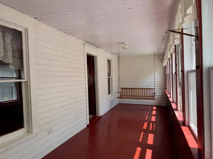217 S 3rd St, Laurens, IA 50554 - #3