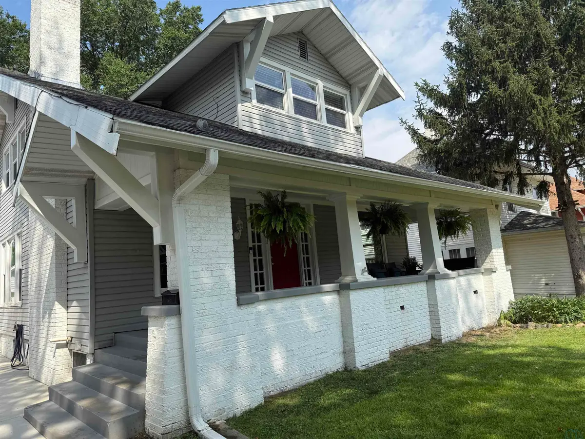 3231 Jackson Street, Sioux City, IA 51104 - #1