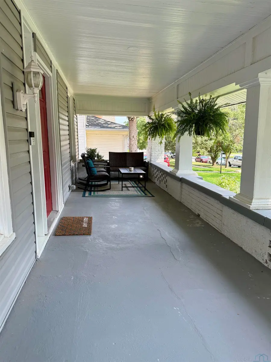 3231 Jackson Street, Sioux City, IA 51104 - #3
