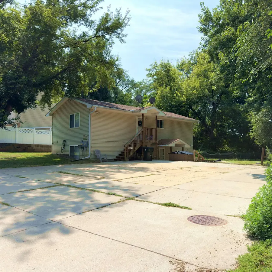 1001-03 S RUSTIN ST, Sioux City, IA 51106 - #2