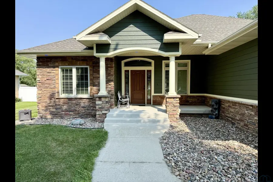 120 Rottunda, South Sioux City, NE 68776 - #2